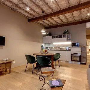 mamo-florence-santa-croce-apartment.it-tuscanyhotel.com/