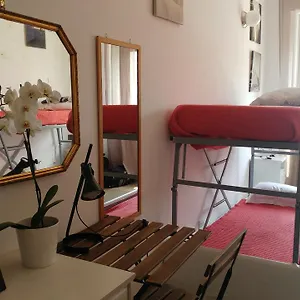 https://ciak-rooms.it-romehotels.com